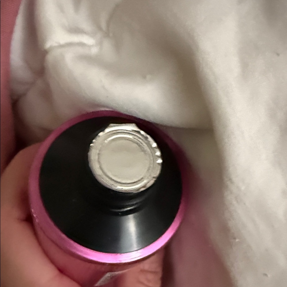 Victoria's Secret Velvet Petals Intense Pink Lotion - Picture 2 of 2